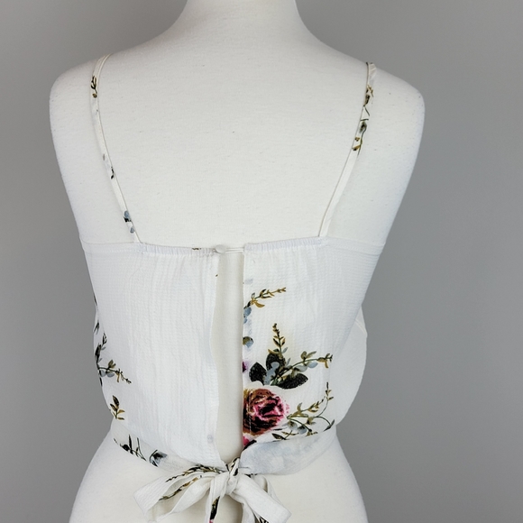 Floral Top - Picture 4 of 5